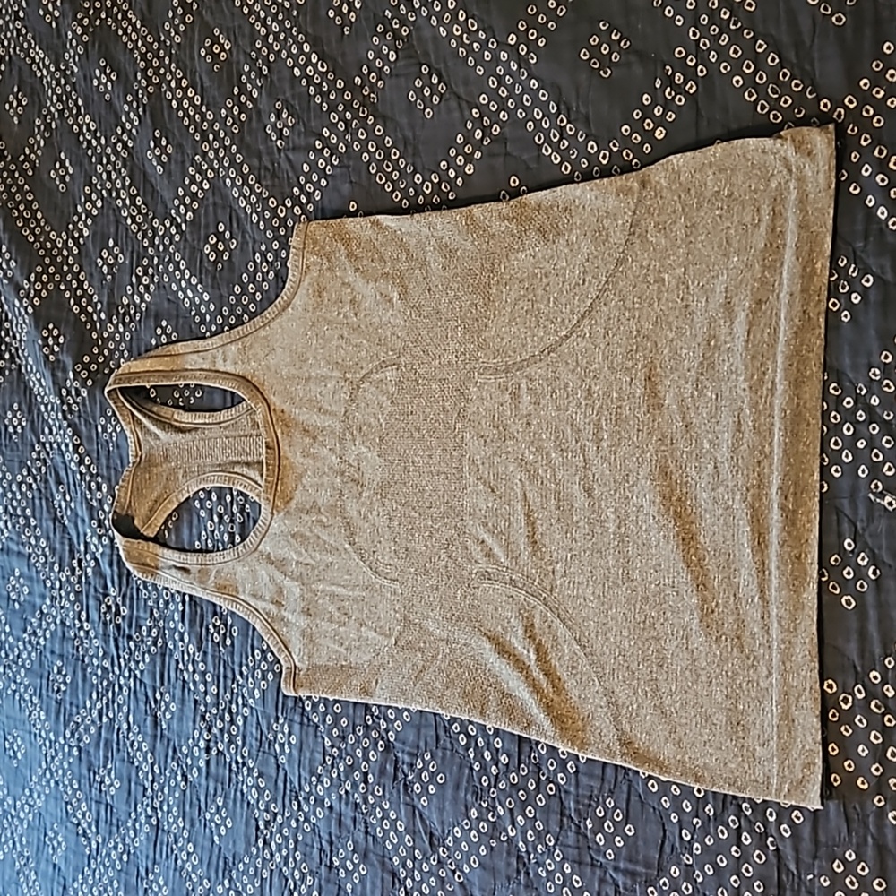 Lululemon swiftly tank, Size 4, dark heather gray